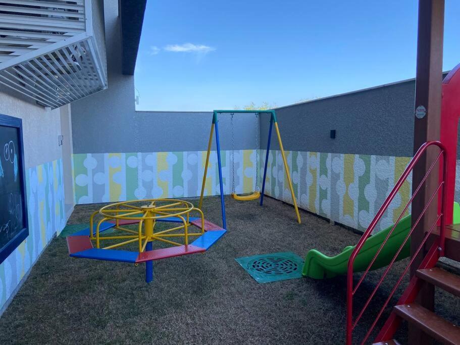 Ar Condicionado Com Garagem Coberta A 800m Do Mar * Florianopolis