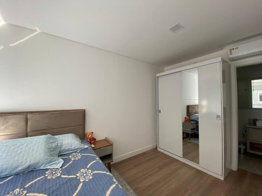 Ar Condicionado Com Garagem Coberta A 800m Do Mar Apartamento *